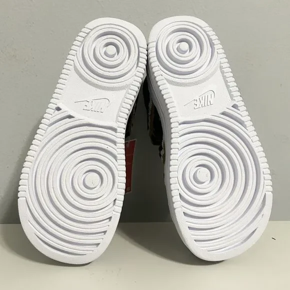 Nike Wmns Icon Classic “Black Metallic Gold” Women’s Size 6-9 White Sandals - Picture 7 of 11